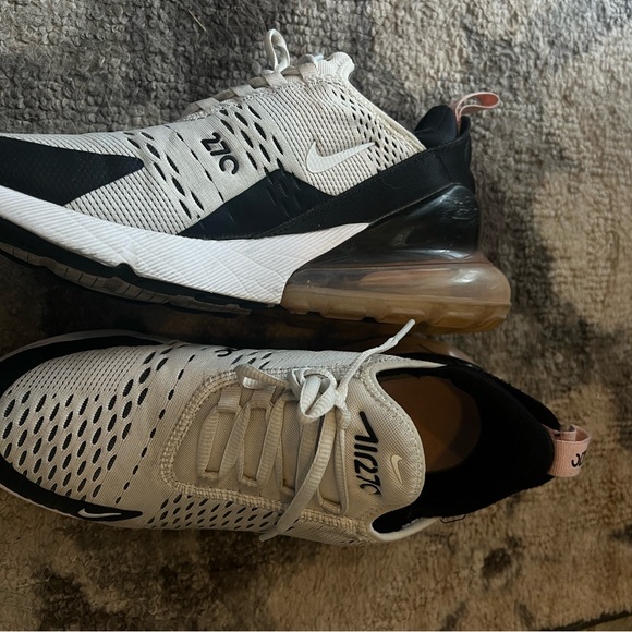 Nike 270s - Picture 1 of 4
